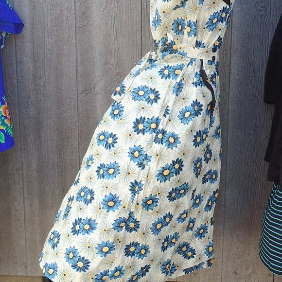 NOS 1940’s Vintage Cream Blue Floral sz 24 1/2 Cotton Day Dress Sanforized - Picture 4 of 10